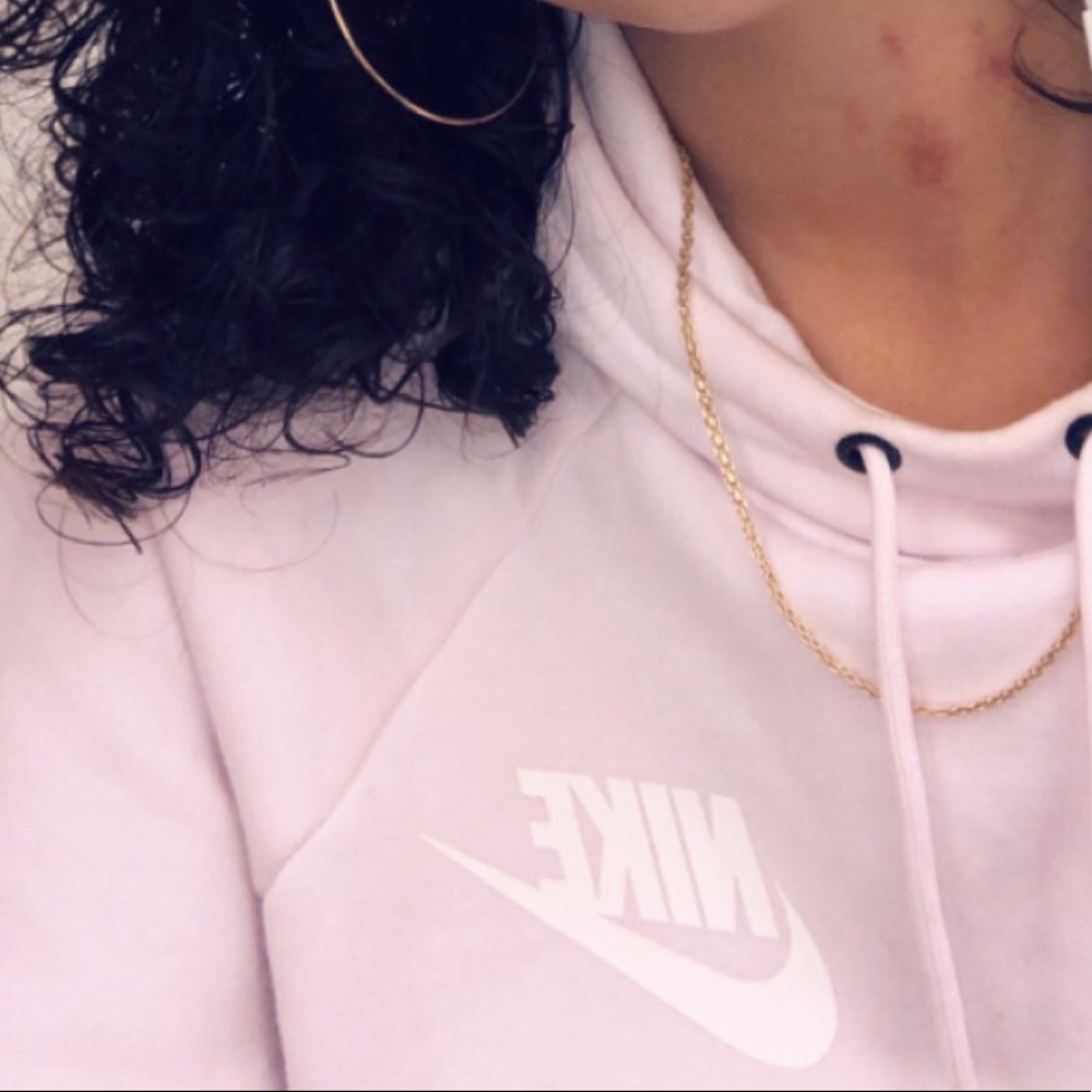 pink nike hoodie 💕